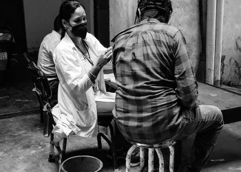 भोलिदेखि ६० देखि ६४ वर्ष उमेर समूह व्यक्तिहरुलाई खोप लगाइँदै